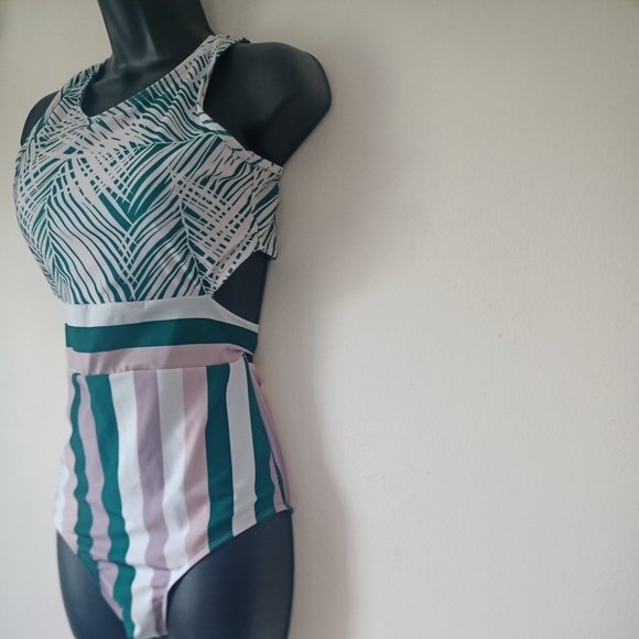 Custom Handmade Bathing suit size Large - Picture 4 of 12